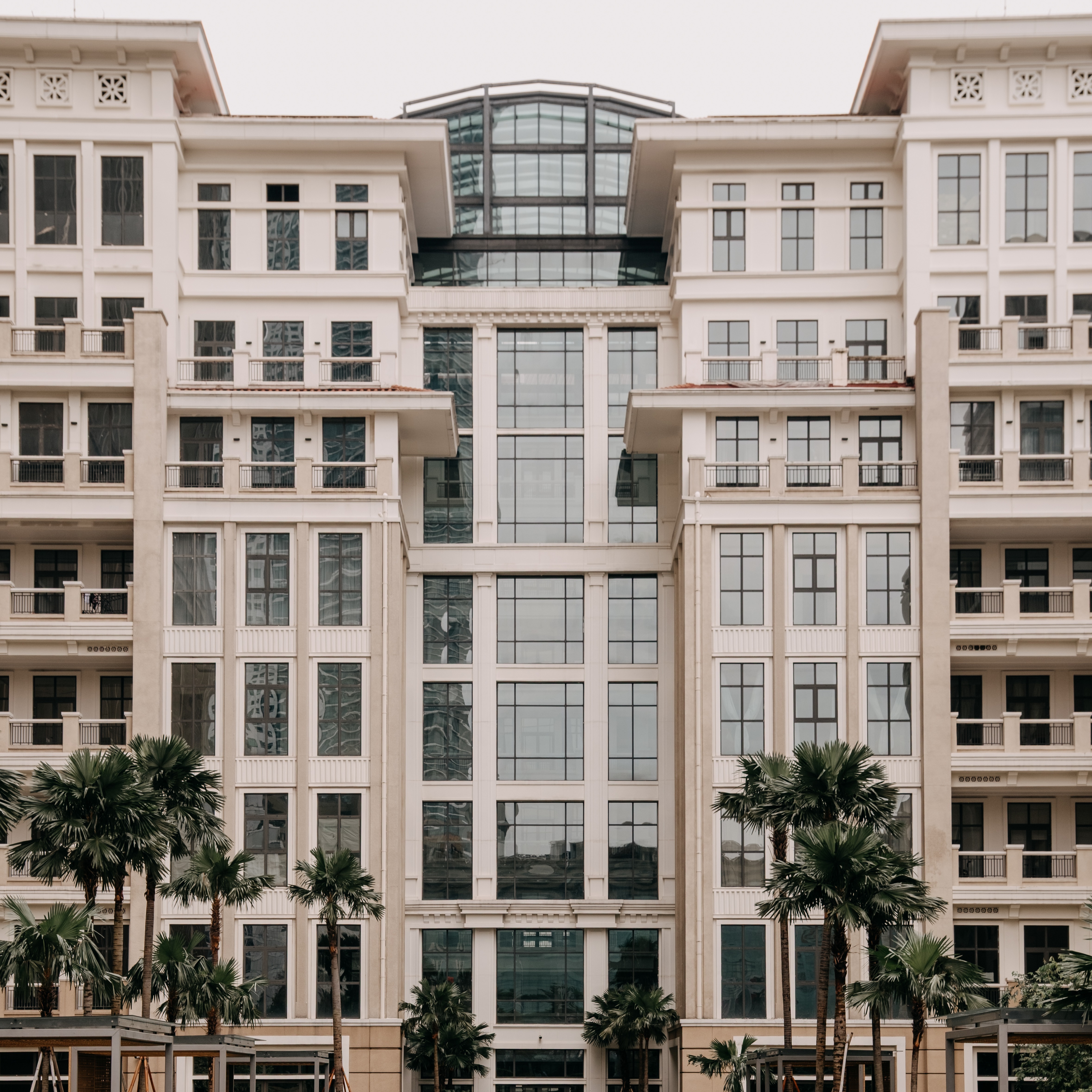 Behind the Scenes: Bringing Luxury Living to Life at Le Parc Residence with weFinite